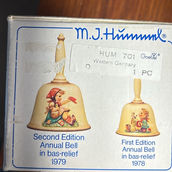 3/$25 Goebel M.J Hummel 2nd Edition Annual Bell 1979 in Bas-Relief Germany - Picture 6 of 6